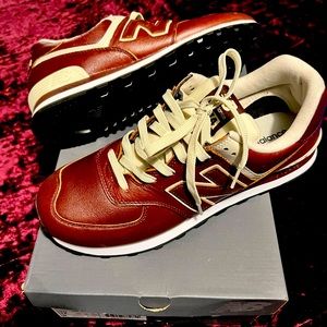 Mens Brown Leather New Balance size 12